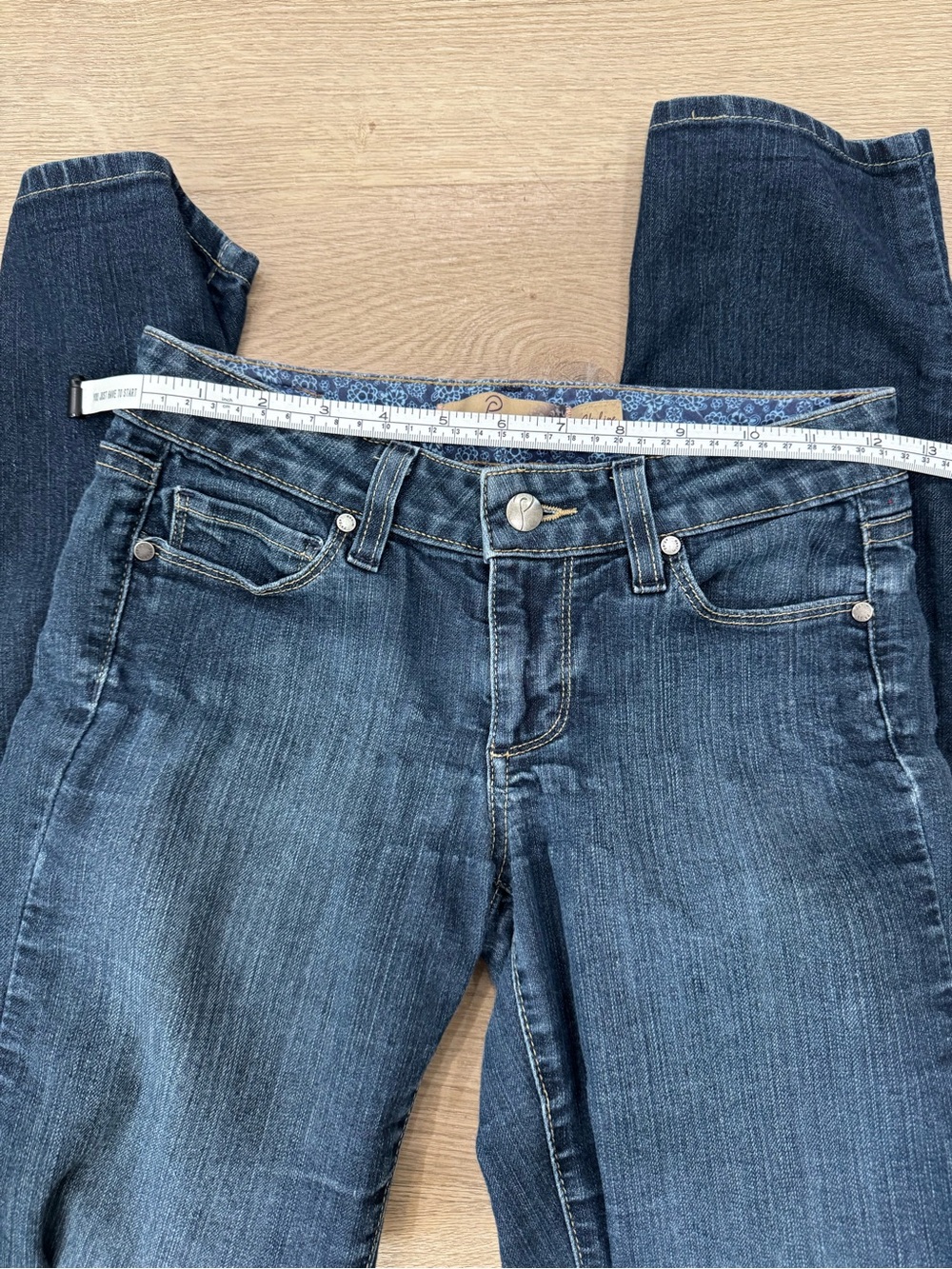 PAIGE Skyline Skinny Jeans Women’s Size 24 Medium Wash Stretch Denim Mid Rise - Picture 7 of 12